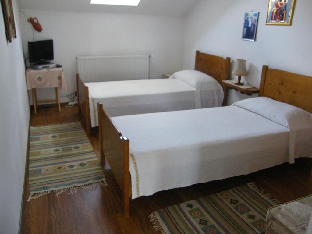 Pensiunea Casa Filoxenia Horezu Room photo